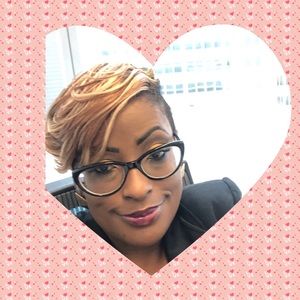 Meet your Posher, Latisha